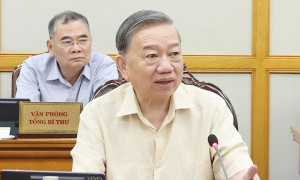 Tổng Bí thư: Sửa đổi, bổ sung quy định chế độ tiền lương, phụ cấp với cán bộ, công chức