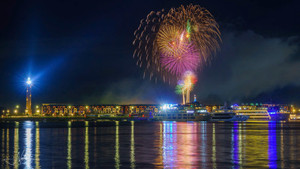 Quảng Ninh sẽ trình diễn pháo hoa nghệ thuật vào mỗi cuối tuần từ nay đến 2/9