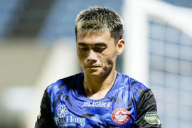 Đội TP.HCM chưa đổi tên đã mất ngay ngôi sao từng đi làm phụ bếp