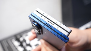 Galaxy Z Fold7 và Z Flip7: Độ mỏng kỷ lục, màn tràn viền