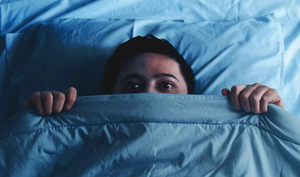 Chuyên gia bật mí cách ngủ lại sau khi gặp ác mộng, chỉ mất 5 giây