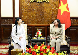 Phó Chủ tịch nước tiếp nữ phi hành gia gốc Việt đầu tiên bay vào không gian