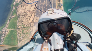 Tuyệt kỹ 'lá vàng rơi' của phi công Yak-130 chuẩn bị cho diễu binh ngày 2/9