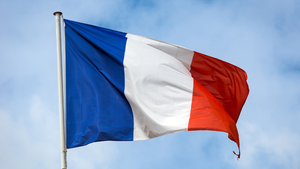 Tù nhân người Pháp vượt ngục nhờ trốn trong hành lý của bạn tù