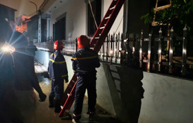 Giải cứu 4 người khỏi đám cháy nhà ở Hải Phòng