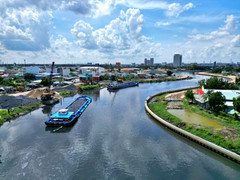 Dự án cải tạo kênh dài nhất TP.HCM: Công trường vắng lặng, nhiều gói thầu ì ạch