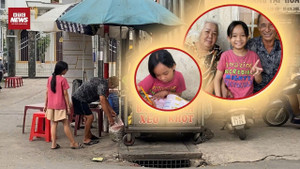 Vợ chồng U80 bán bánh xèo cưu mang con của khách