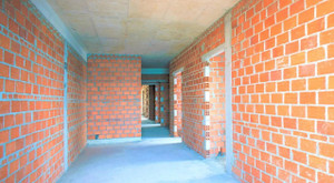 Nhà 3 tầng xây tường 10 được không?