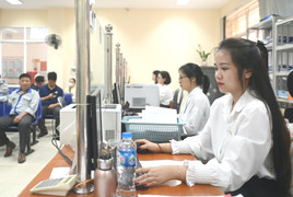 Bộ Chính trị yêu cầu kiện toàn bí thư, chủ tịch xã còn thiếu trước 25/7