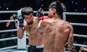 Truyền nhân 'người sắt' Rodtang bị cao thủ Nga đấm gục trong 15 giây