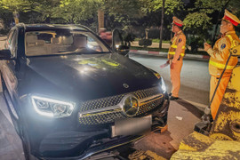 CSGT Hà Nội hóa trang 'theo dấu' tài xế rời quán nhậu, 30 phút xử lý 10 'ma men'