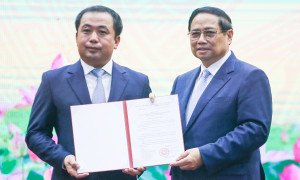 Thủ tướng trao quyết định bổ nhiệm quyền Bộ trưởng Nông nghiệp và Môi trường