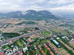 Cao tốc Biên Hoà - Vũng Tàu đoạn qua TP.HCM tăng tốc về đích