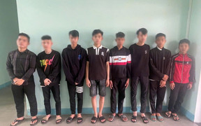 Ngăn chặn nhóm thanh thiếu niên vác 'hàng nóng' đi giải quyết mâu thuẫn 