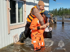 Lũ lụt lớn ở vùng Viễn Đông của Nga, hàng chục nhà bị nhấn chìm, dân phải sơ tán