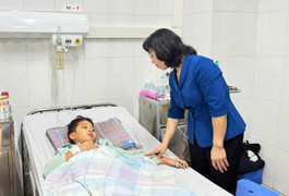 Quảng Ninh nhận đỡ đầu trẻ mồ côi vụ đắm tàu du lịch ở Hạ Long