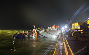 Lật tàu du lịch ở Quảng Ninh, 35 người chết: Vì sao không dùng trực thăng cứu hộ?