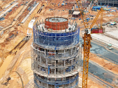 Cận cảnh tháp không lưu cao nhất Việt Nam vừa hoàn tất đổ mái