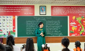 Phu nhân Tổng Bí thư Tô Lâm thăm lớp học tiếng Việt tại Nga