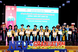 Đại học Kinh tế Quốc dân trao bằng tốt nghiệp cho hơn 1.100 tân cử nhân