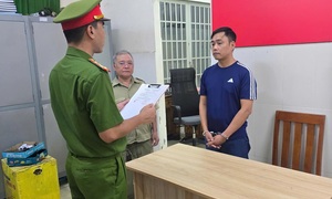 Lừa làm thủ tục xuất khẩu lao động, nam giám đốc chiếm đoạt tiền tỷ