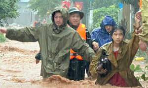 Lũ quét tràn về lúc rạng sáng, 7 người chết và mất tích ở Điện Biên