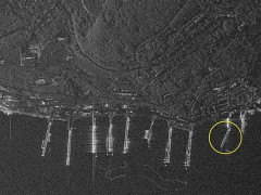 Ảnh vệ tinh tiết lộ hậu quả tại căn cứ tàu ngầm Nga sau trận sóng thần