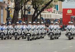 Trực tiếp: Trình diễn, diễu hành phương tiện của lực lượng Công an