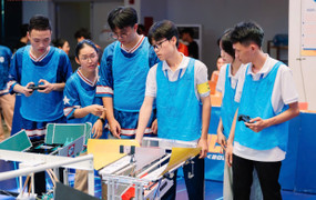 Học sinh Hà Nội, Đắk Lắk vô địch cuộc thi về AI và Robotics 2025