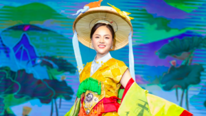Thu Quỳnh xuất hiện với diện mạo lạ trên sàn catwalk