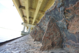 Đập ngăn mặn lớn nhất Đông Nam Á xuống cấp vẫn phải oằn mình điều tiết nước