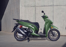 Bảng giá xe máy SH mới nhất tháng 8/2025