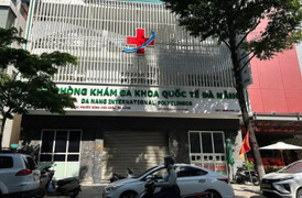 Loạt sai phạm tại phòng khám tuyển bác sĩ rởm chưa học hết lớp 12