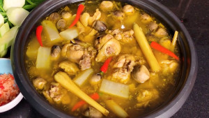 Cách làm gà hầm sả thơm ngon, đơn giản