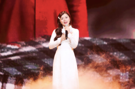 Nguyễn Thu Hằng hát về chị Võ Thị Sáu trong đêm nhạc 'Khát vọng cống hiến'