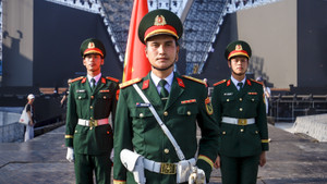 68 quân nhân từng duyệt binh ở Nga luyện tập cho đêm nhạc 'Tổ quốc trong tim'