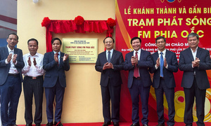 Đài VOV khánh thành và gắn biển Trạm phát sóng FM Phia Oắc
