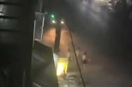 Tài xế lao thẳng xe vào người đi đường: Công an triệu tập 6 người