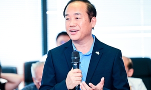 Chấm bài của sinh viên, thầy cô ‘đau đầu’ không biết trò làm hay ChatGPT làm