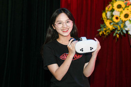 Bùng nổ cảm xúc lần đầu 'xuyên không' về thời khắc Bác Hồ đọc Tuyên ngôn độc lập