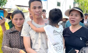 Người bị kết án 6 năm tù vì nuôi, bán 13 con gà lôi trắng hạnh phúc đoàn tụ gia đình