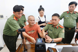 TP.HCM triển khai tổ lưu động cấp định danh điện tử cho người nước ngoài