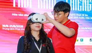 30 phút mở cổng, 10.000 người đăng ký trải nghiệm 'Trở về thời khắc thiêng liêng'