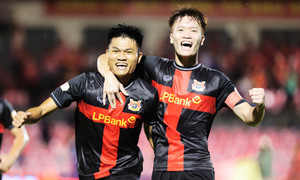 Vòng 1 V.League: Việt kiều mờ nhạt, tân binh ghi dấu ấn