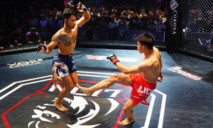 Võ sĩ múa quyền 25 phút không tấn công, Johnny Trí Nguyễn nói gì?