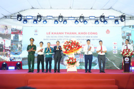 Khánh thành hòa lưới điện Tổ máy số 1 - Dự án nhà máy thủy điện Hòa Bình mở rộng