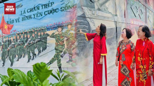 Cận cảnh bức bích họa lớn nhất Việt Nam, tái hiện lễ diễu binh lịch sử