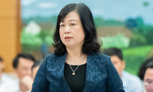 Bộ trưởng Y tế: 50% thuốc bán qua mạng có thể là giả