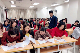 Hùng Gia Edu triển khai mô hình luyện thi APTIS 'thực chiến'