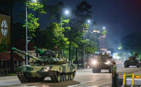 Sức mạnh dàn tăng thiết giáp trong buổi tổng hợp luyện diễu binh A80